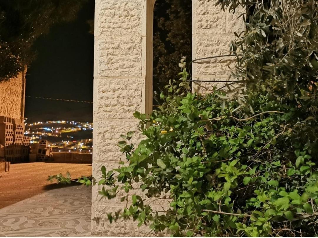 Orchid Apartment Wadi Musa Exterior foto